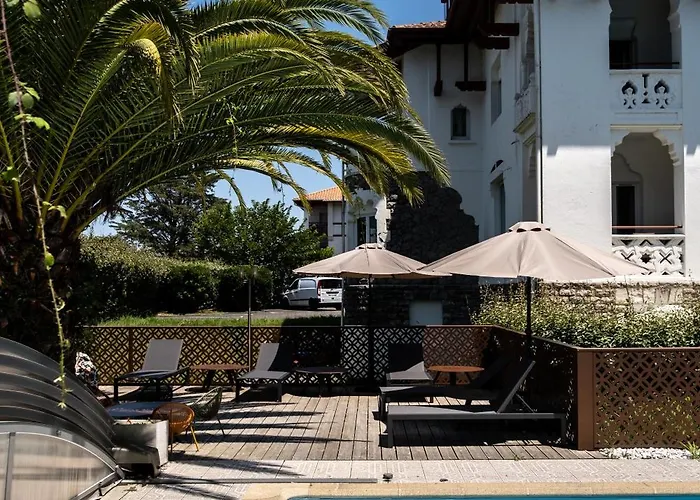 Résidence Château d'Acotz - Appartements avec piscine à 300m des Plages&Océan San Juan de Luz